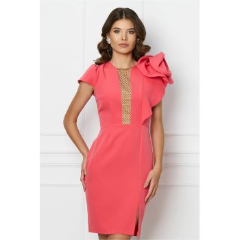 Rochie Moze roz zmeura cu floare si volan pe umar ieftina la reducere