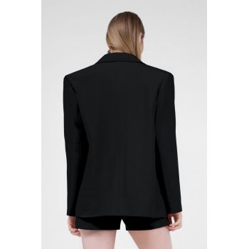 Costum negru cu sacou regular cu buzunar dublu si fusta pantalon