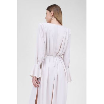 Rochie midi ivoire cu pliuri si umeri proeminenti
