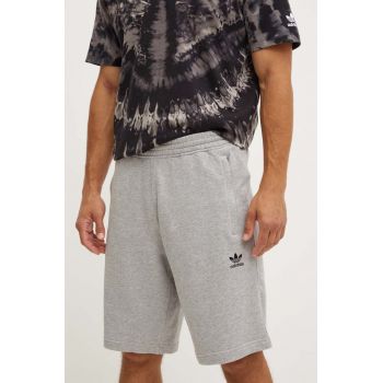 adidas Originals pantaloni scurți din bumbac Essential culoarea gri, melanj, IY8517