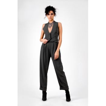 Costum negru cu vesta si pantalon cropped