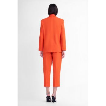 Costum portocaliu cu sacou regular si pantaloni cropped