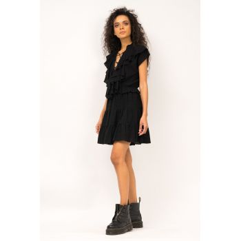 Rochie mini cu volane si detalii pe decolteu