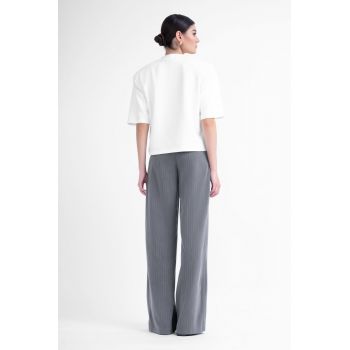 Pantaloni wide leg gri cu dungi