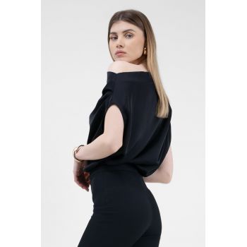 Top negru asimetric cu drapaje