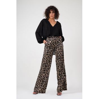 Pantalon wide leg din print leopardat