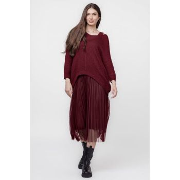 Rochie suprapusa cu puloveras cu maneca lunga si tulle plisat, bordo ieftina