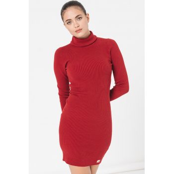 Rochie bodycon mini cu guler inalt