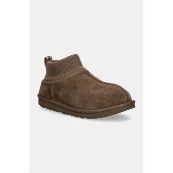 UGG cizme de zapada din piele intoarsa KIDS' CLASSIC ULTRA STRETCH CUFF culoarea maro, 1157702K ieftina