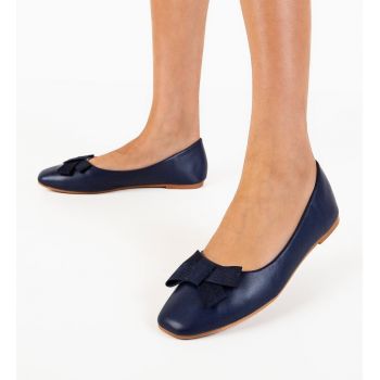 Balerini dama Kiprolos Bleumarin