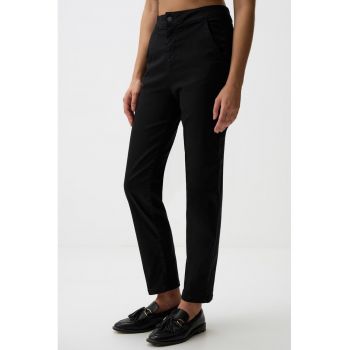 Pantaloni crop din amestec de lyocell