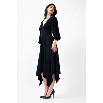Rochie midi neagra cu clini si maneca midi