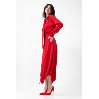 Rochie midi rosie cu esarfe la gat