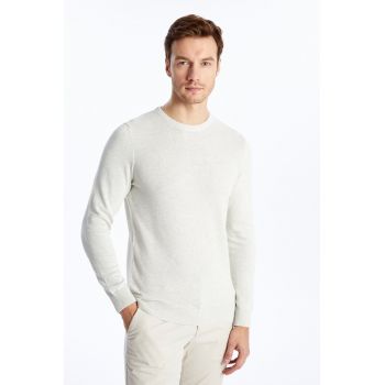 Pulover slim fit cu model uni