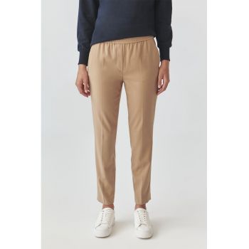 Pantaloni uni cu talie medie