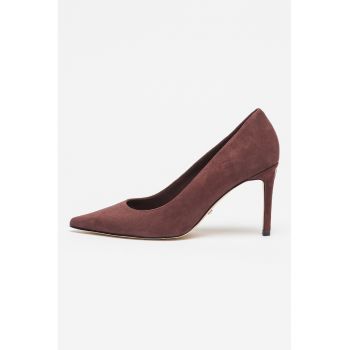 Pantofi de piele intoarsa cu varf ascuti
