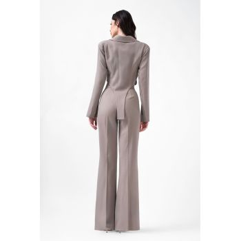 Set bej cu camasa tip body si pantaloni drepti