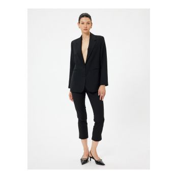 Pantaloni capri slim fit