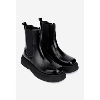Ghete dama  din piele lacuita neagra cu elastic