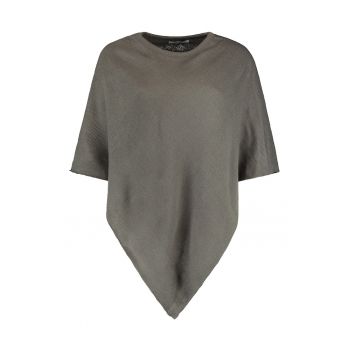 Poncho tricotat fin