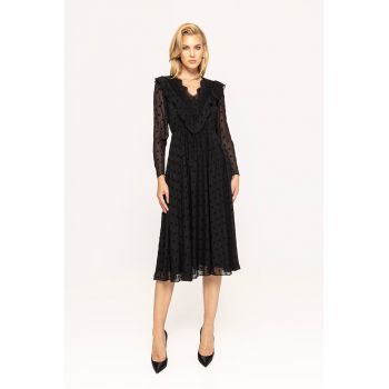 Rochie midi evazata cu buline ieftina