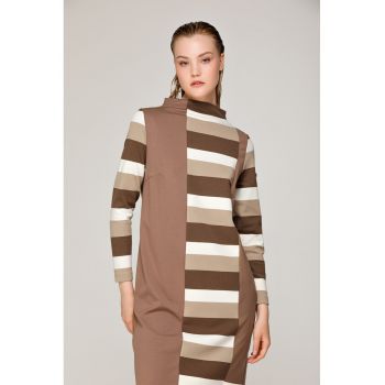 Rochie dreapta cu model in dungi