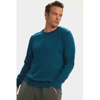 Pulover tricotat fin cu model uni
