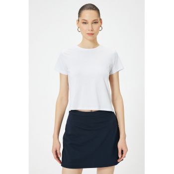 Tricou crop cu insertie de dantela pe spate