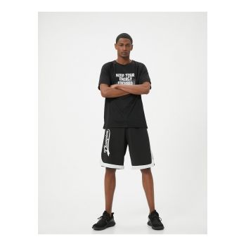 Tricou regular fit cu model text