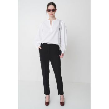 Bluza de bumbac organic cu decolteu in V