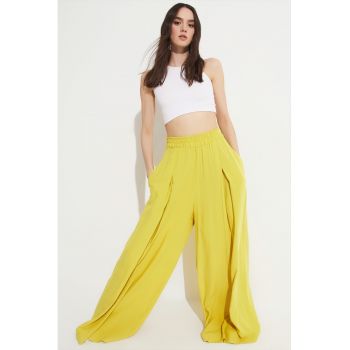 Pantaloni cu croiala ampla