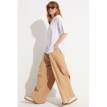 Pantaloni cu croiala ampla