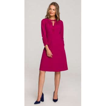 Rochie cu funda la decolteu