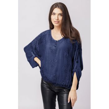 Bluza din matase naturala bleumarin brodata si dantela pe spate