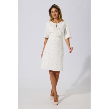 Rochie eleganta accesorizata cu fundite si perlute Nicey Alba