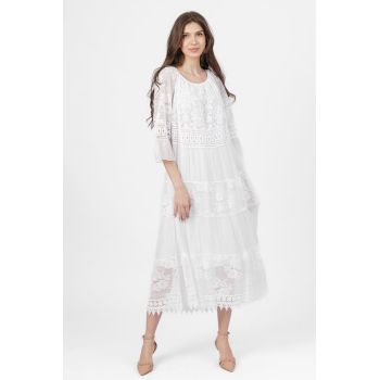 Rochie boho alba, lunga cu volane, din matase naturala cu dantela