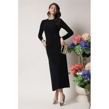 Rochie lunga casual din jerse neagra cu model si catarama in talie