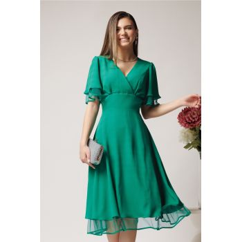 Rochie eleganta din crep verde cu volane din tull la maneci