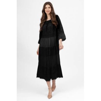 Rochie boho neagra, lunga cu volane, din matase naturala cu dantela