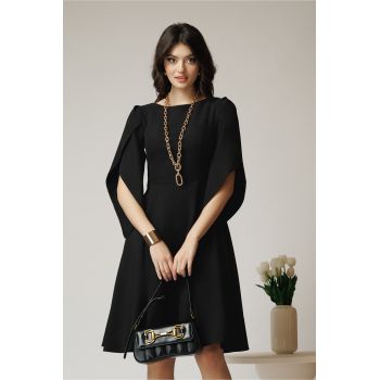 Rochie eleganta din stofa neagra cu maneci evazate petrecute