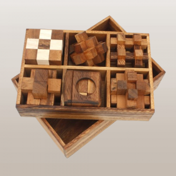 Set de 6 puzzle-uri din lemn - 3D - depozitate intr-o cutie foarte frumoasă