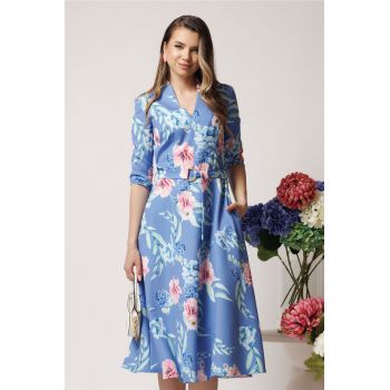 Rochie din stofa bleu midi de zi cu imprimeuri florale roz si decolteu