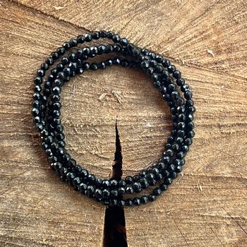 Bratara fatetata agat negru 3 mm