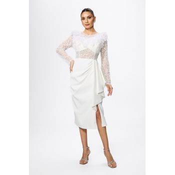 Rochie de ocazie premium cu volan din talie si pene in partea superioara Esperanza Alba