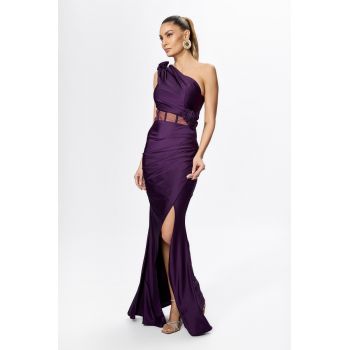 Rochie de ocazie tip sirena din licra cu flori 3D pe umari si talie Guadalupe Violet