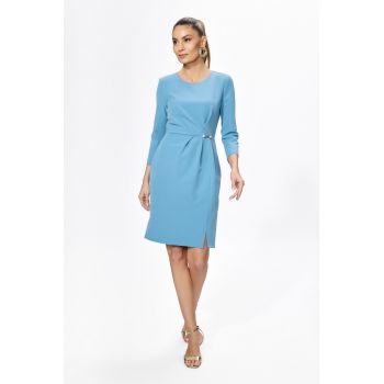 Rochie eleganta cu pliuri si detaliu auriu cu perle in talie Pya Bleu