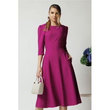 Rochie office din stofa magenta cu flori la bust
