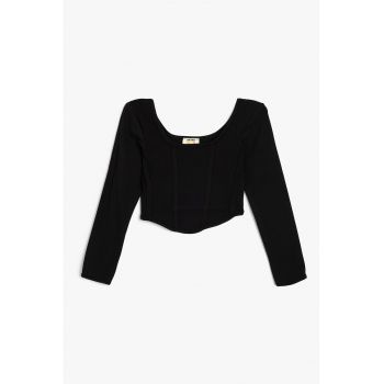 Bluza crop cu decolteu rotund