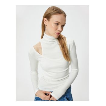 Bluza cu guler inalt