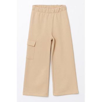 Pantaloni cu croiala ampla si buzunar aplicat
